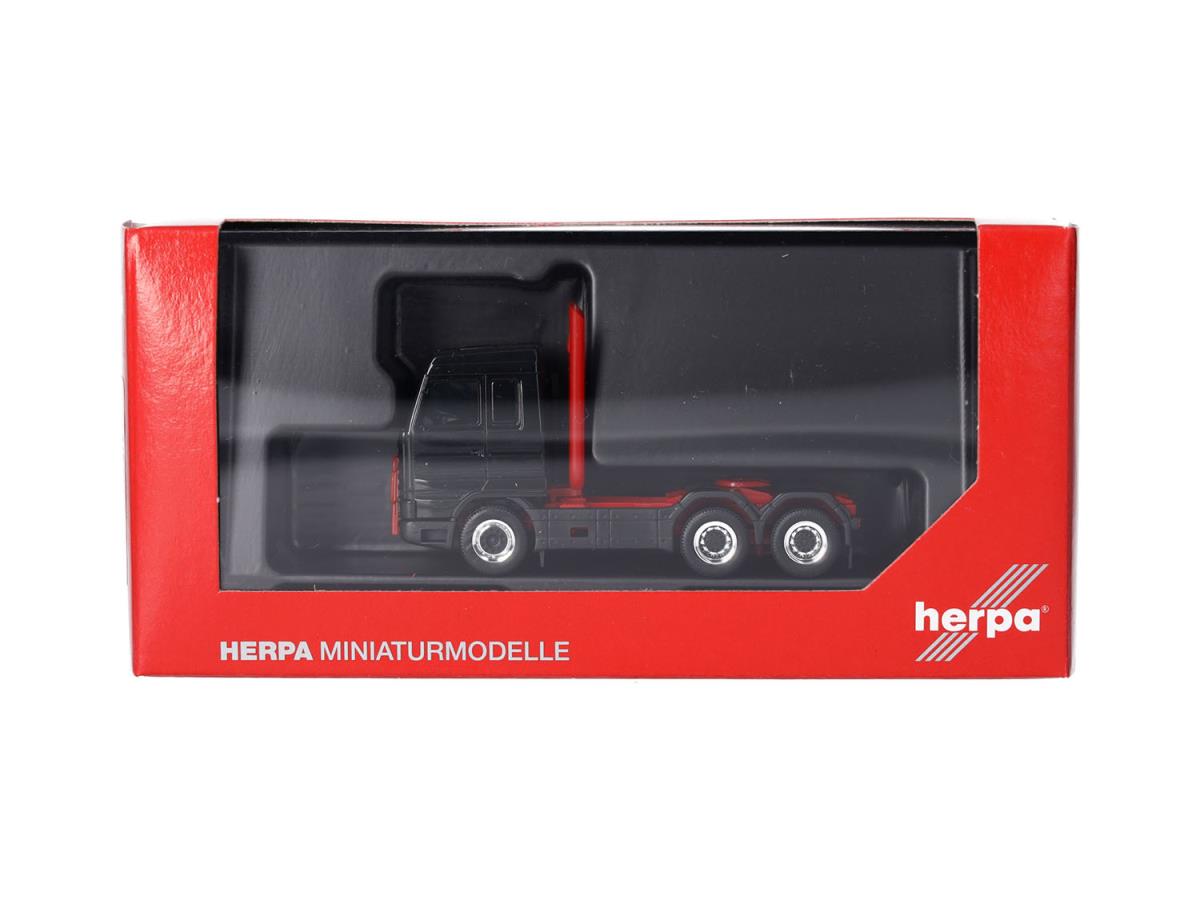 Herpa Scania 143 Streamline 3 Axle 6x4 Rigid Tractor Unit Black HA316743-002