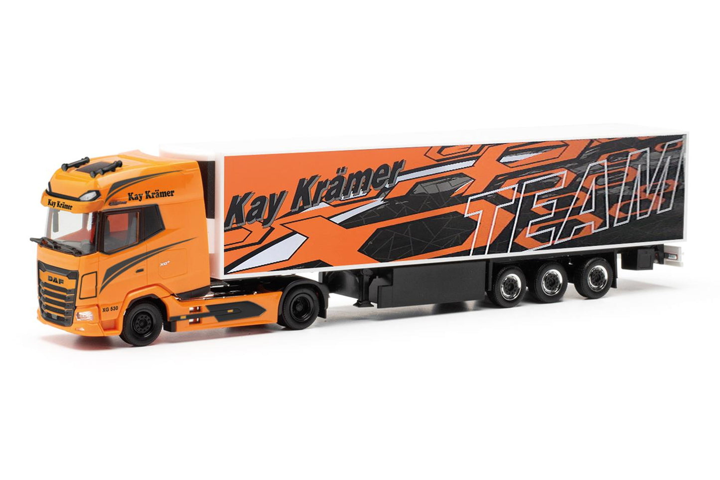 Herpa DAF XG+ Refrigerated Box Semitrailer Kay Kramer HO Gauge 317634