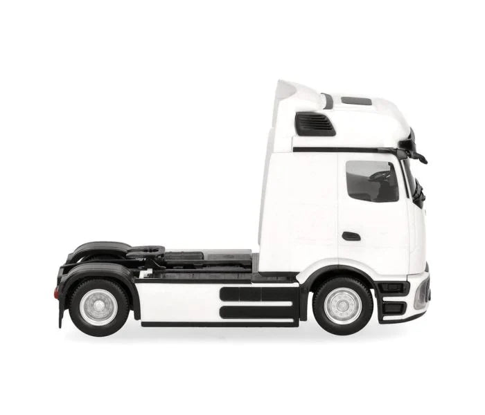 Herpa MB eActros 600 ProCabin Bigspace 2 Axl Rigid Tractor White 320191 HO Gauge