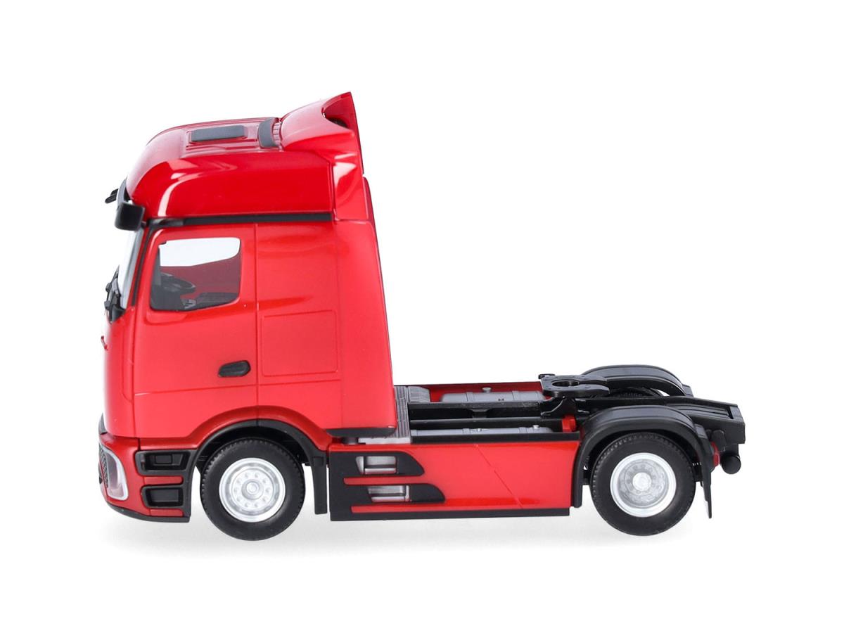 Herpa MB Actros L ProCabin Bigspace 2 Axle Rigid Tractor Red HA320207 HO Gauge