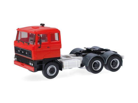 Herpa DAF 2800 3 Axle Rigid Tractor Red HA321204 HO Gauge