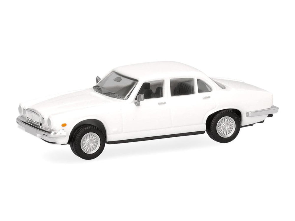 Herpa Jaguar XJ Series III White HA420587-002 HO Gauge
