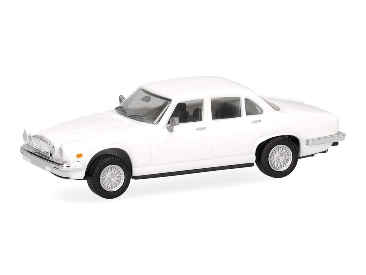 Herpa Jaguar XJ Series III White HA420587-002 HO Gauge