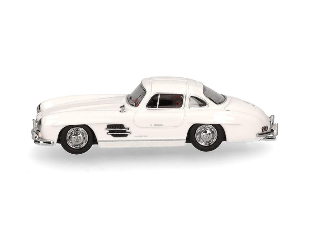 Herpa MB 300 SL Gull Winged Doors White HA421089-002 HO Gauge