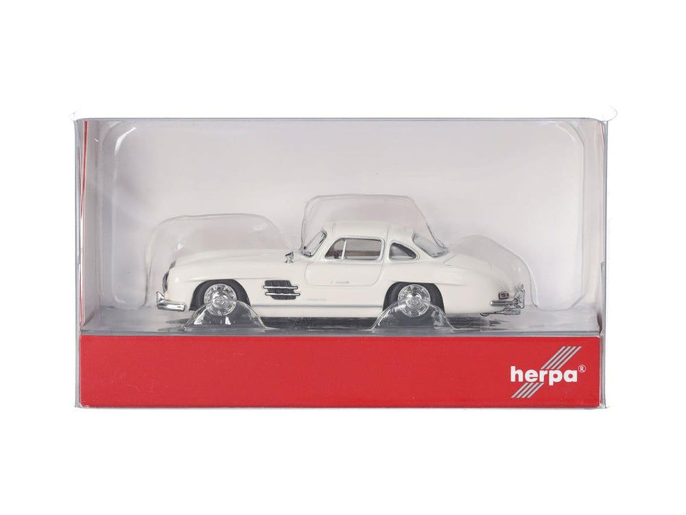 Herpa MB 300 SL Gull Winged Doors White HA421089-002 HO Gauge