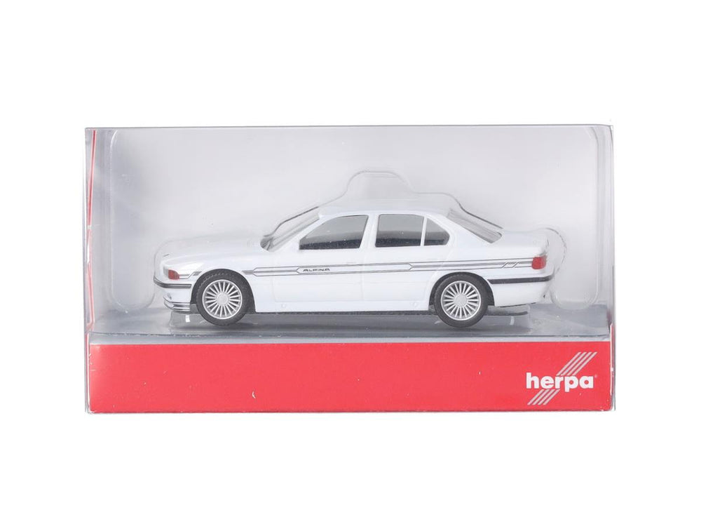 Herpa BMW Alpina B12 5.7 White HA421201 HO Gauge