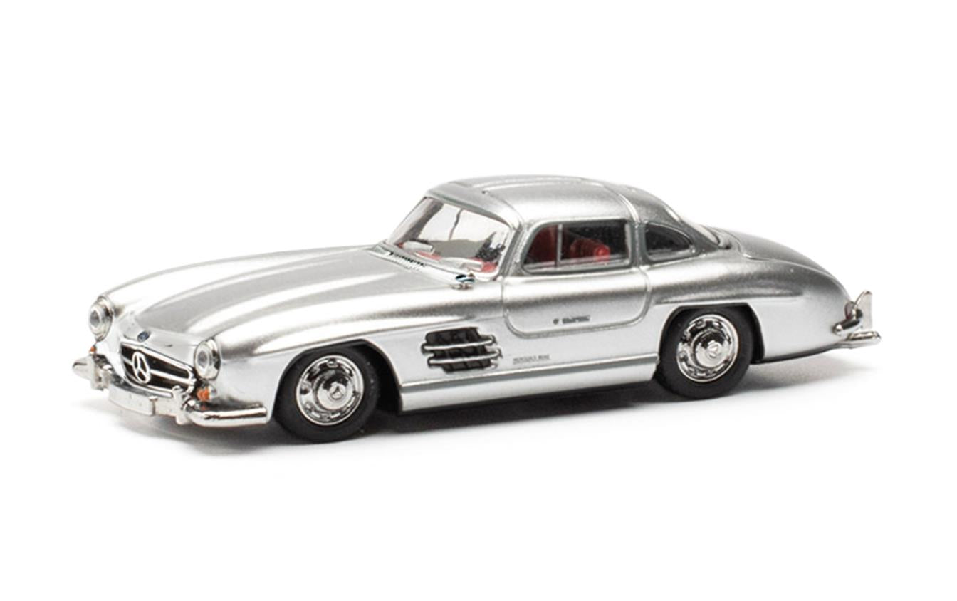 Herpa MB 3900 SL Silver Metallic HO Gauge HA430975