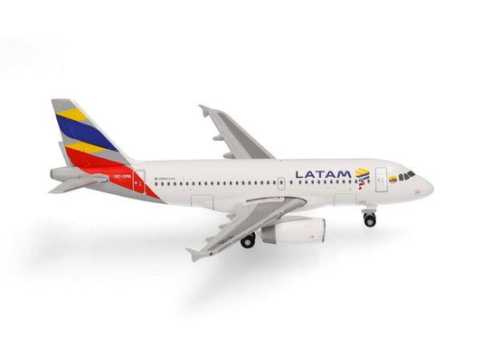Herpa Wings Airbus A319 LATAM Airlines Ecuador HC-CPR (1:500) HA538770 1:500