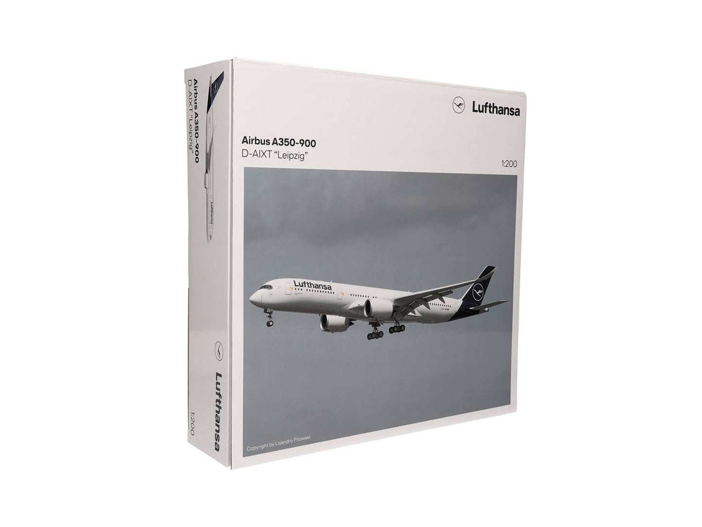 Herpa Wings Airbus A350-900 Lufthansa D-AIXT Leipzig (1:200) HA559577-001 1:200
