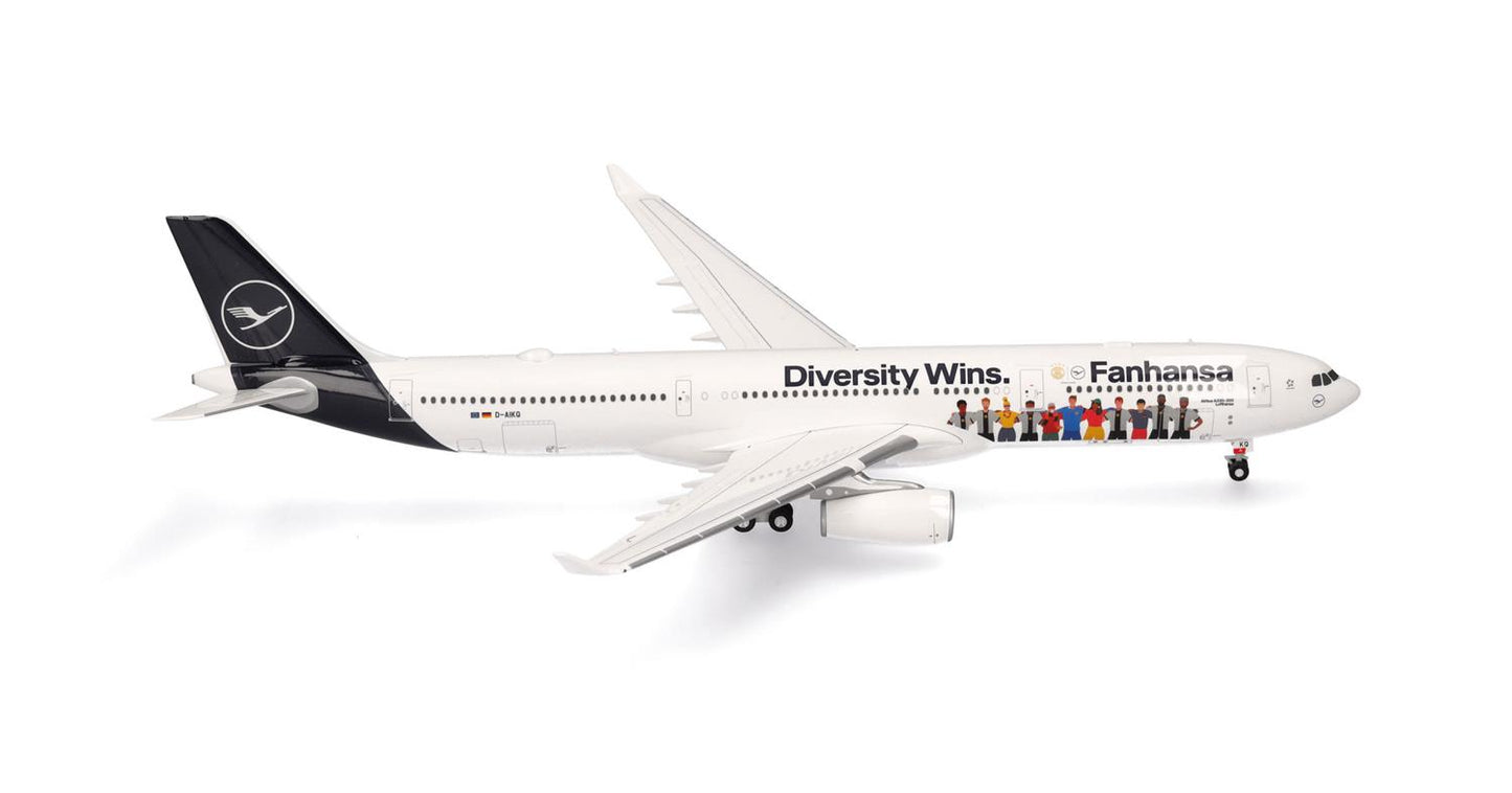 Herpa Airbus A330-300 Lufthansa Fanhansa Diversity D-AIKQ1:200 HA572774