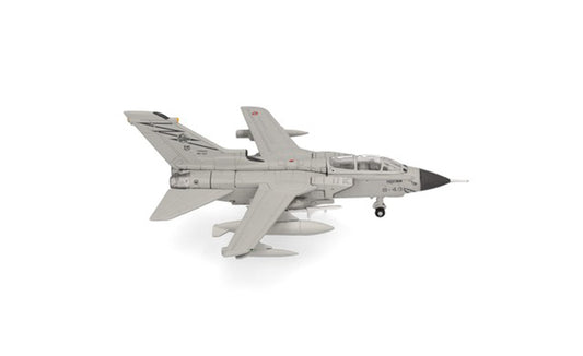Herpa Panavia Tornado ECR Italian Air Force MM7066/6-43 (1:200) 1:200 HA573078