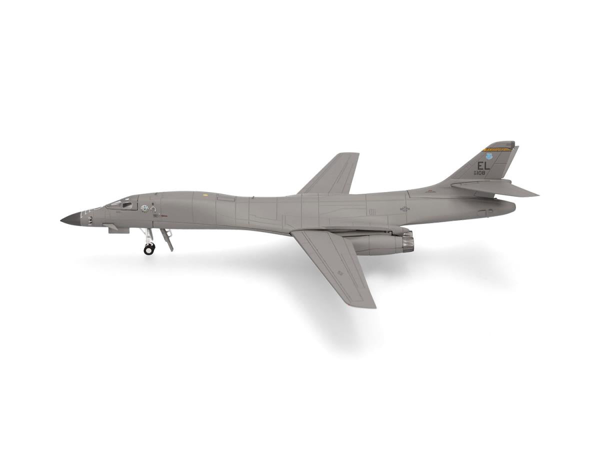 Herpa Wings Rockwell B-1B Lancer US Air Force 86-0108 (1:200) HA573658 1:200