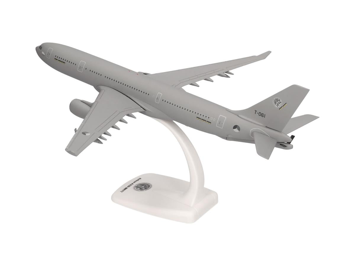 Herpa Wings Snapfit Airbus A330 MRTT NATO Eindhoven Air Base (1:200) HA614573