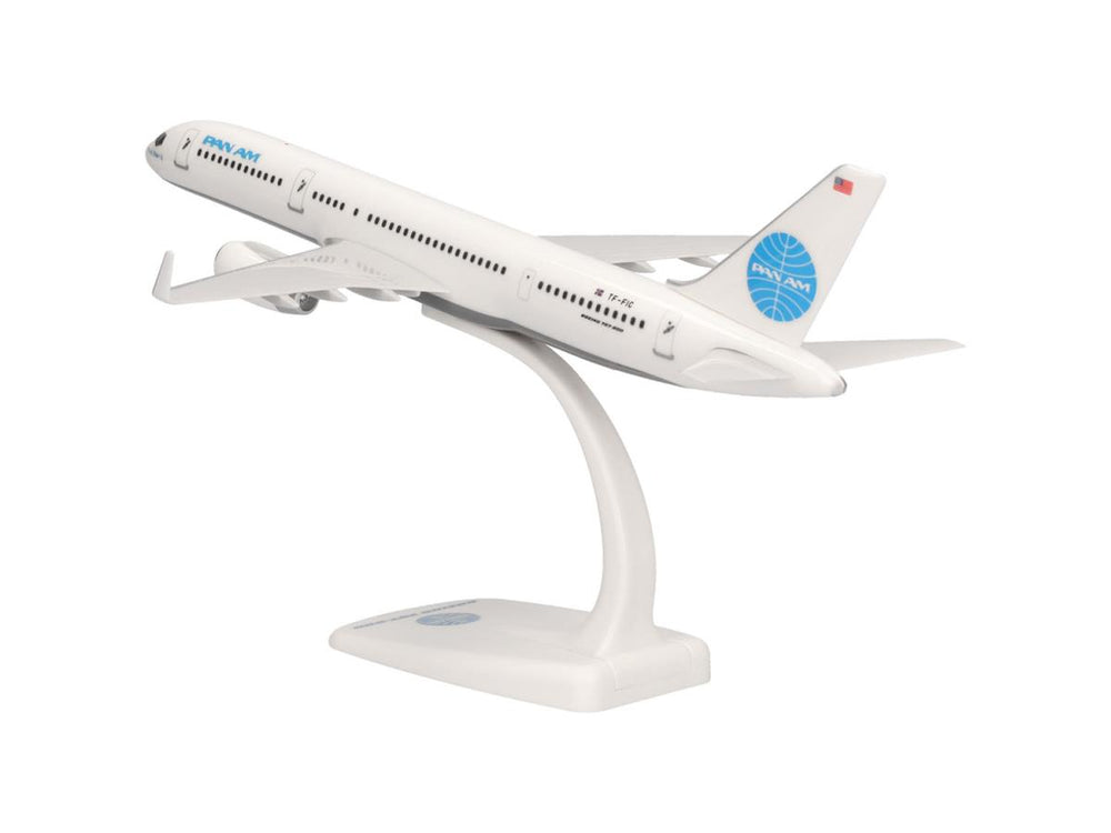 Herpa Wings Snapfit Boeing 757-200 Pan Am TF-FIC (1:200) HA614603 1:200