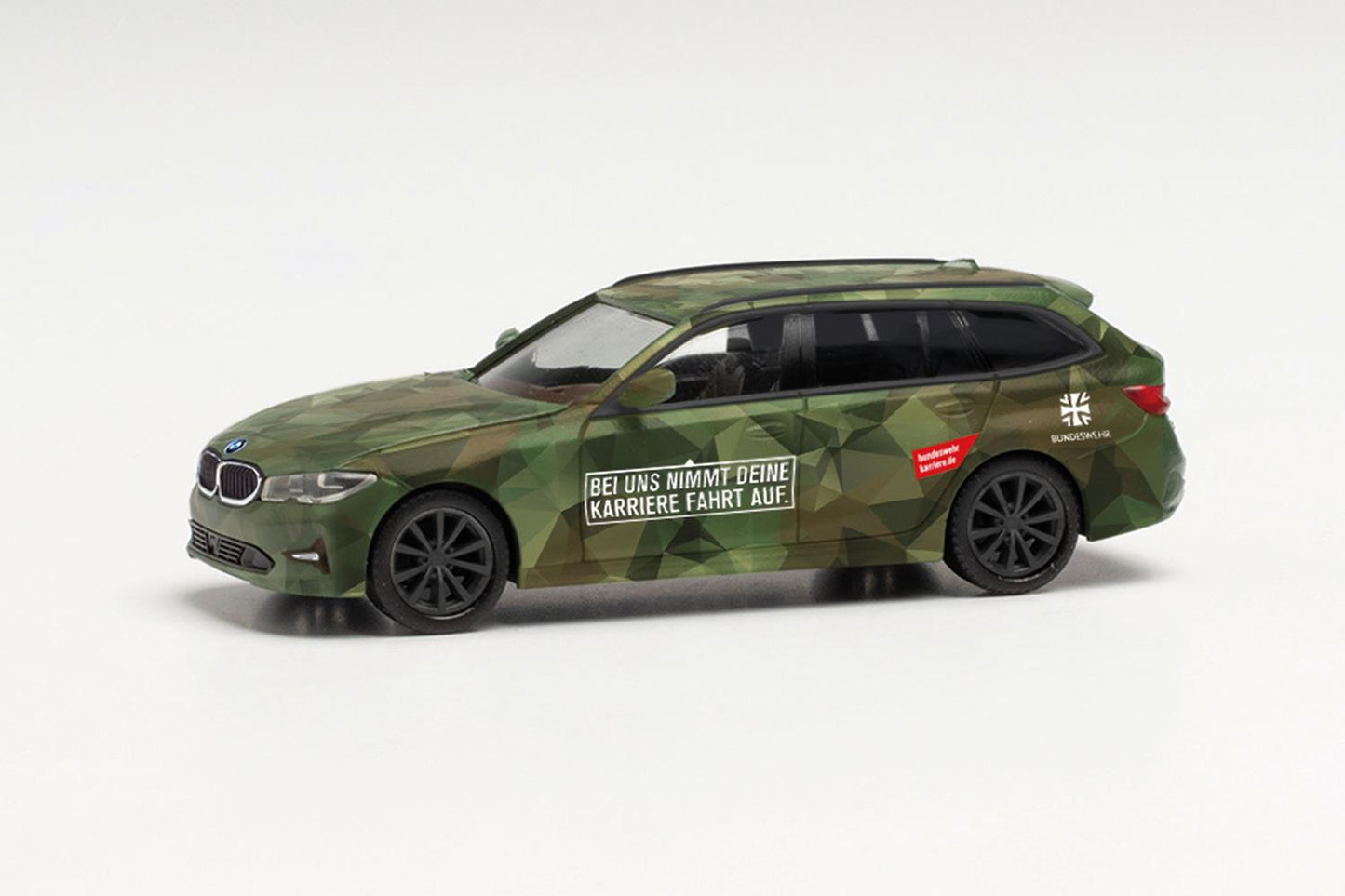 Herpa Military BMW 3 Series Touring Camouflage Bundeswehr HA746878 HO Gauge