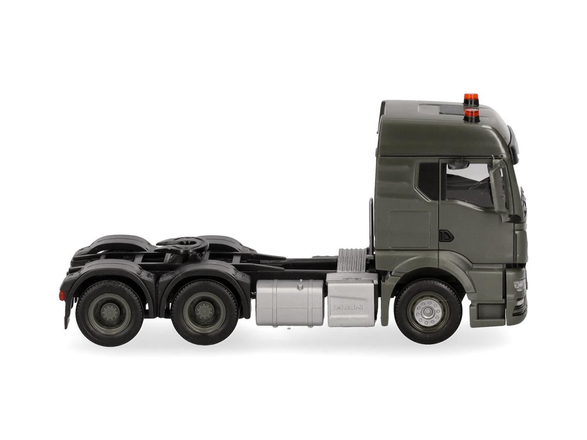 Herpa Military MAN TGS TM 3 Axle Rigid Tractor Unit HA747172 HO Gauge