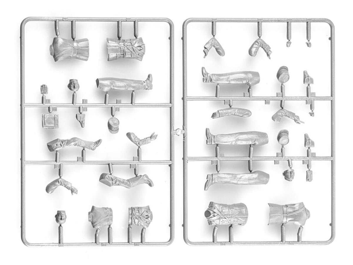 Heller 58751 French Gendarmerie Officers Starter Kit 1:24 Model Kit