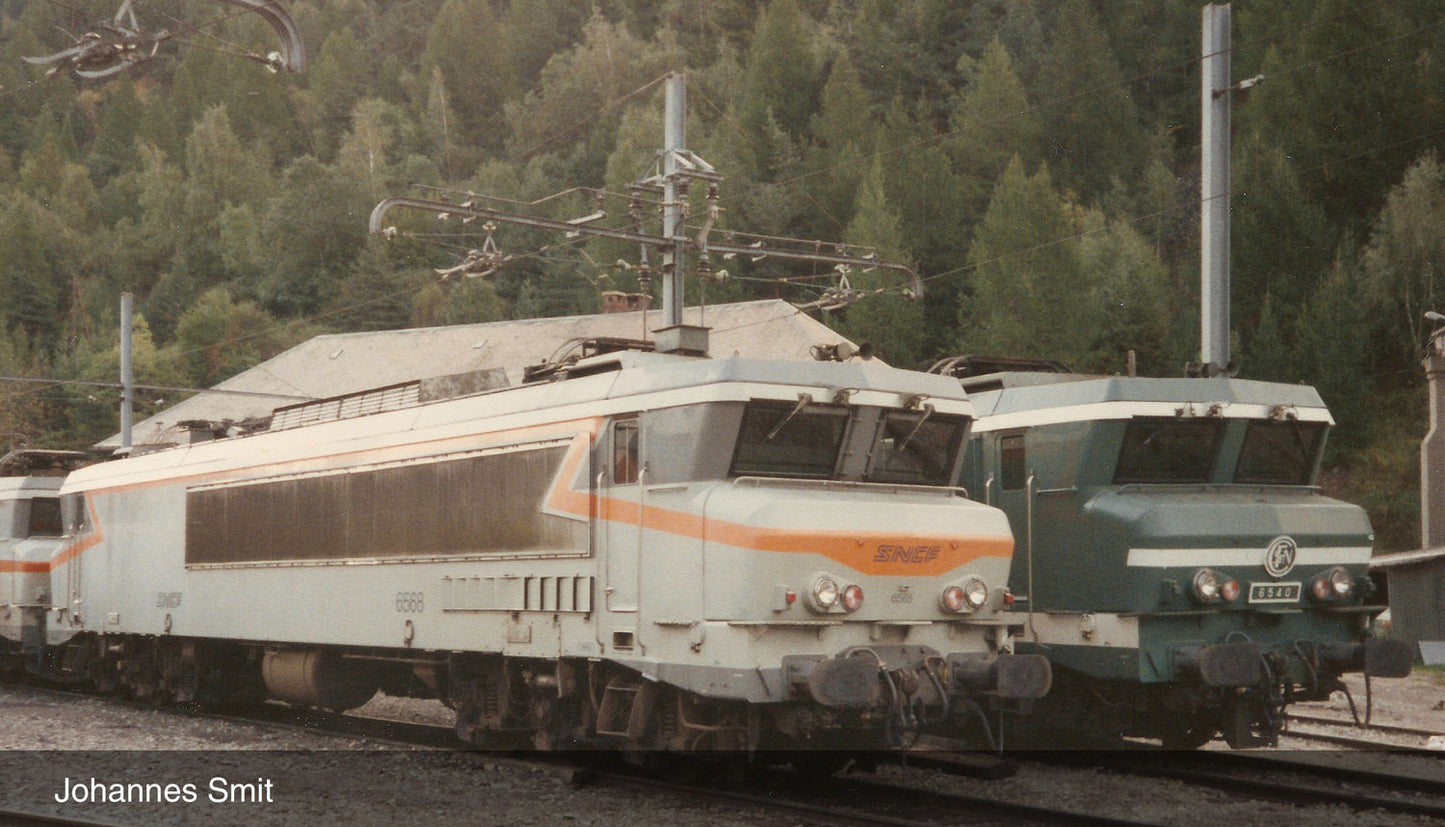 Jouef HJ2427  SNCF CC6568 Beton Electric Locomotive IV HO