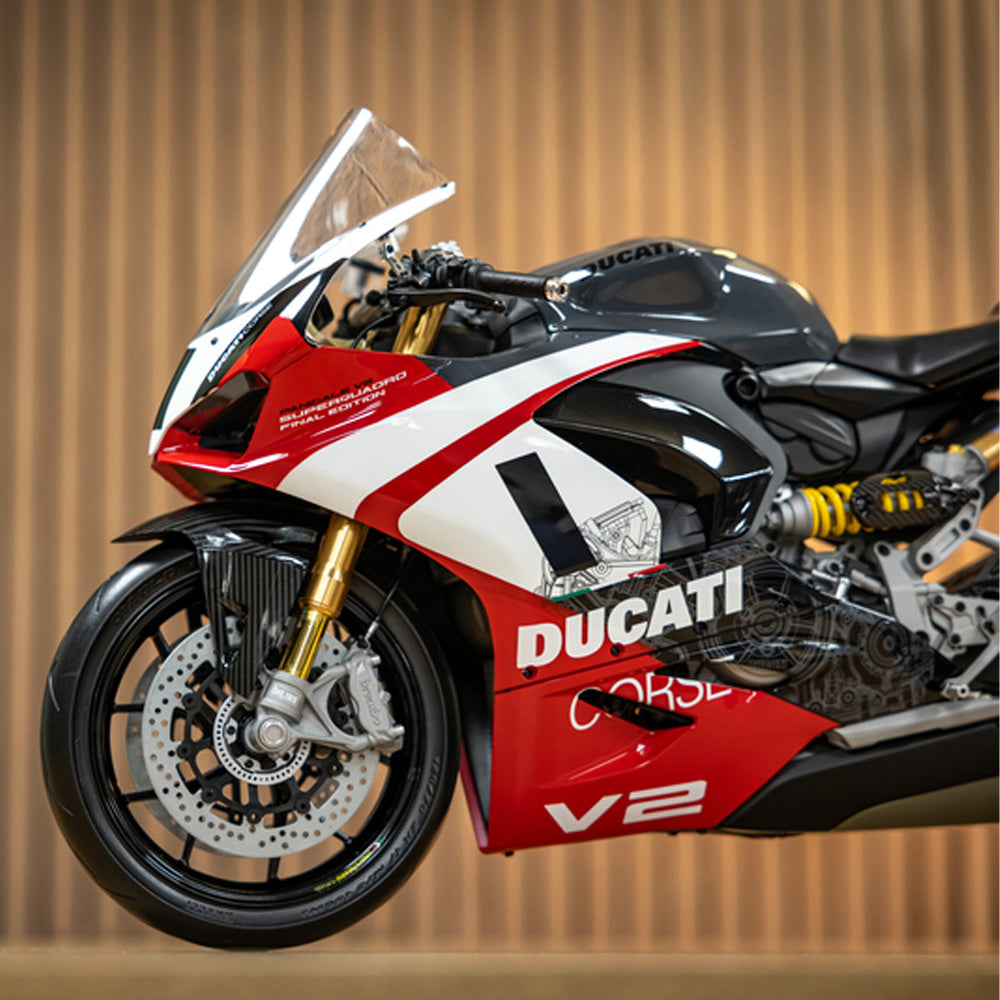 Pocher HK124 Ducati Panigale V2 Superquadro Final Edition 1:4 Diecast Model Kit
