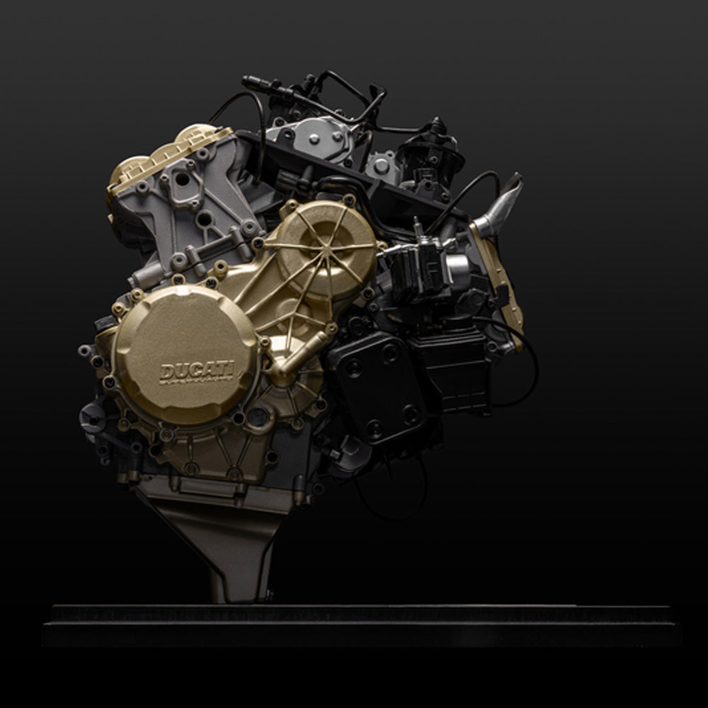 Pocher HKM124 Ducati Superquadro V2 Engine 1:4 Diecast Model Kit
