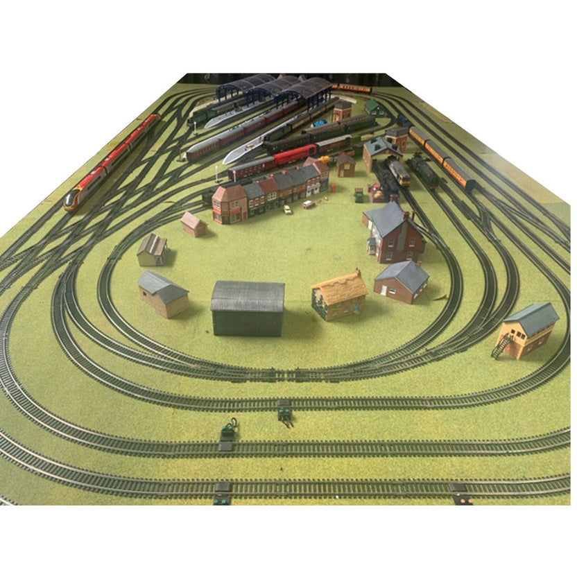 HORNBY Digital Train Set HL16 Jadlam 2020 Large Layout with 2 Trains ...