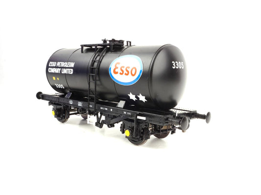 Heljan 1010  35t B Tank Wagon Esso Black Early O Gauge