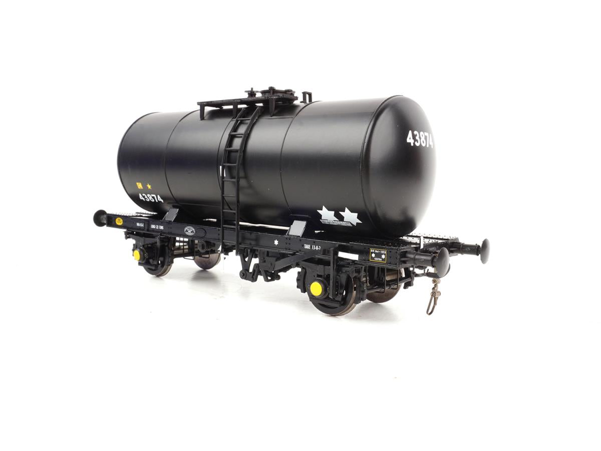 Heljan 1021  35t B Tank Wagon Esso Black Unbranded O Gauge