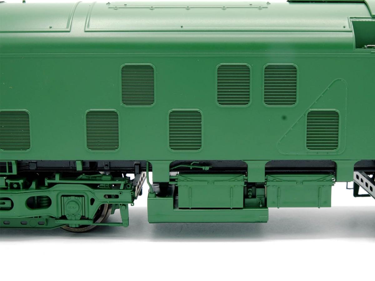 Heljan Class 24/1 Unnumbered BR Green HN2470 O Gauge