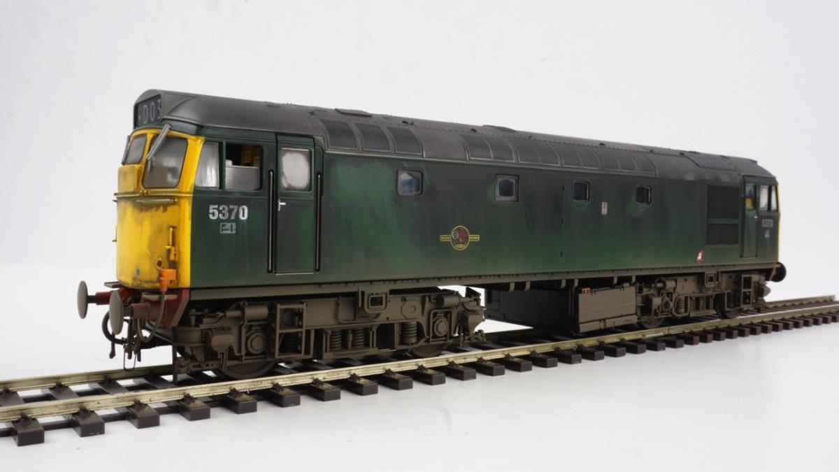Heljan Class 27 5370 BR Plain Green Full Yellow Ends Weathered O Gauge Diesel Model Train HN2771