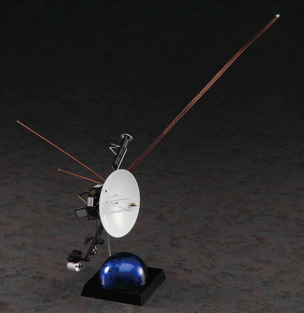 Hasegawa HSP635 Unmanned SpaceProbe Voyager W/Mission EmblemPatch 1:48 Model Kit