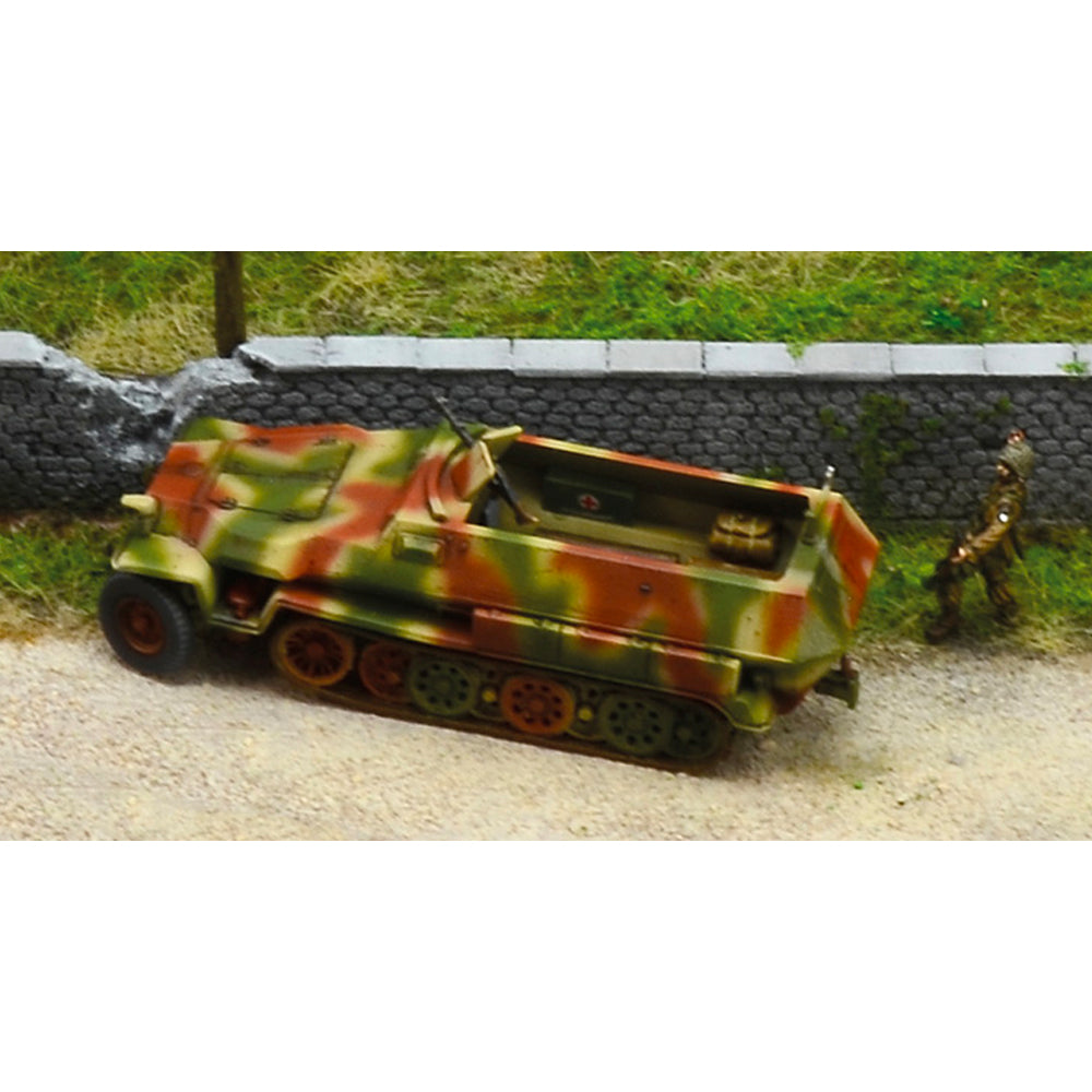 Italeri Battle of Normandy 'Sainte-Mere-Eglise' June 6 1944 1:72 Model Kit 6199