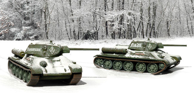 ITALERI T34/76 M42 2x Fast Assembly Models 7523 1:72 Military Model Kit