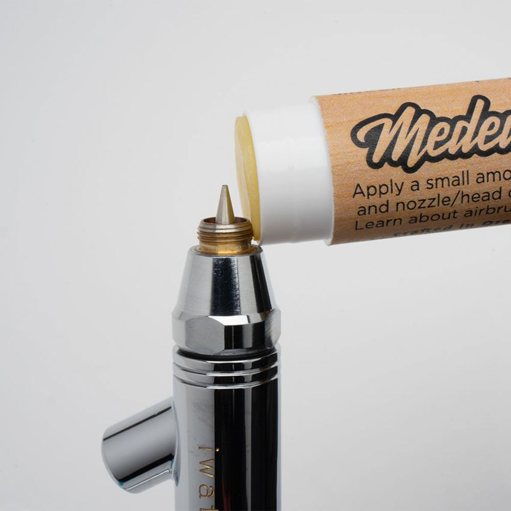 Iwata Airbrush Medea Thread Sealer (Portland Bee Balm)