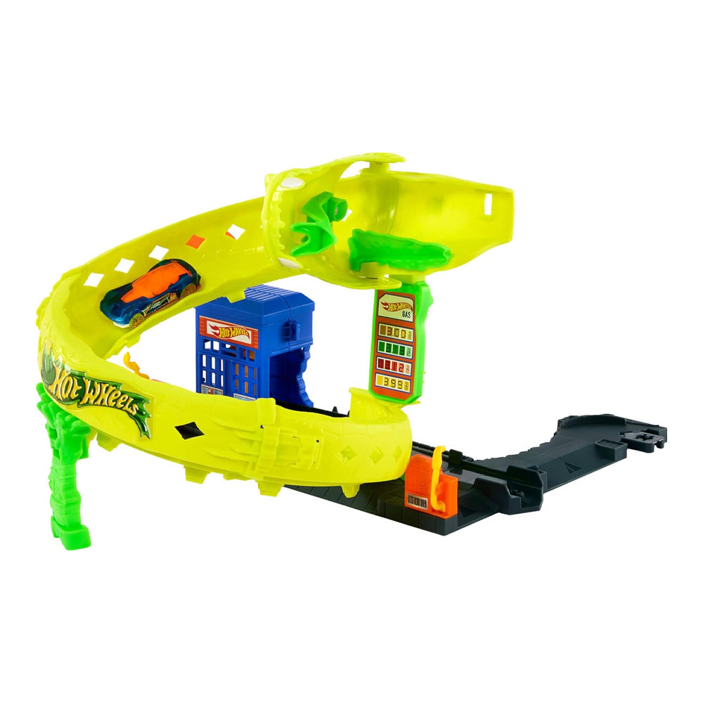 Hot Wheels Snake Gas Station Spiral Attack Playset Age 4+ Mattel JBM63