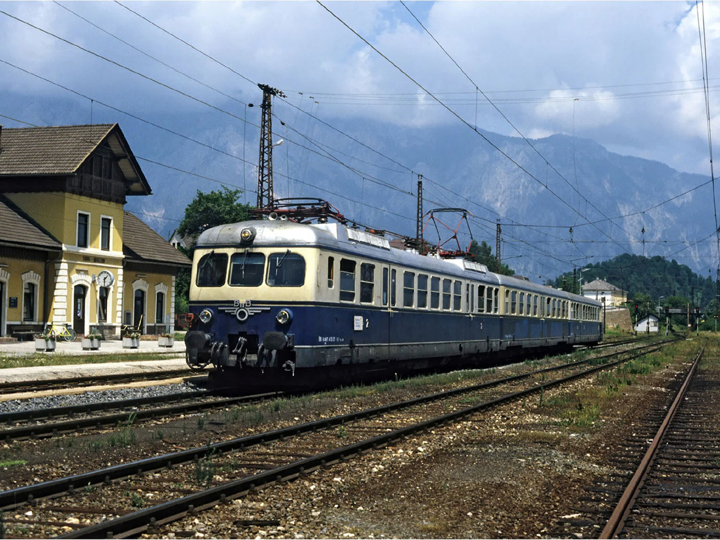 Jagerndorfer OBB Rh4130.01 Transalpin 4 Car EMU V (DCC-Sound) JC40302 HO Gauge