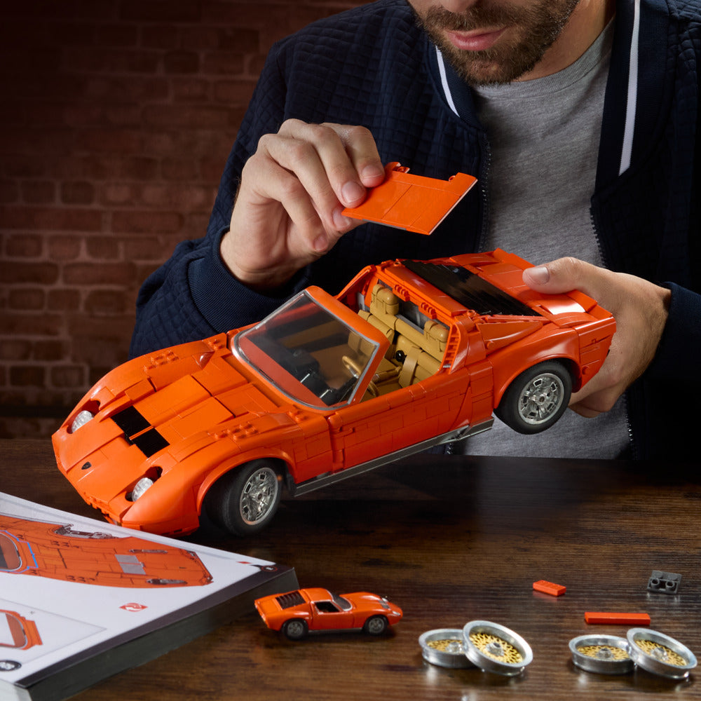 Mattel Brick Shop Hot Wheels Premium: Lamborghini Miura P400 SV 1523pcs JHF61