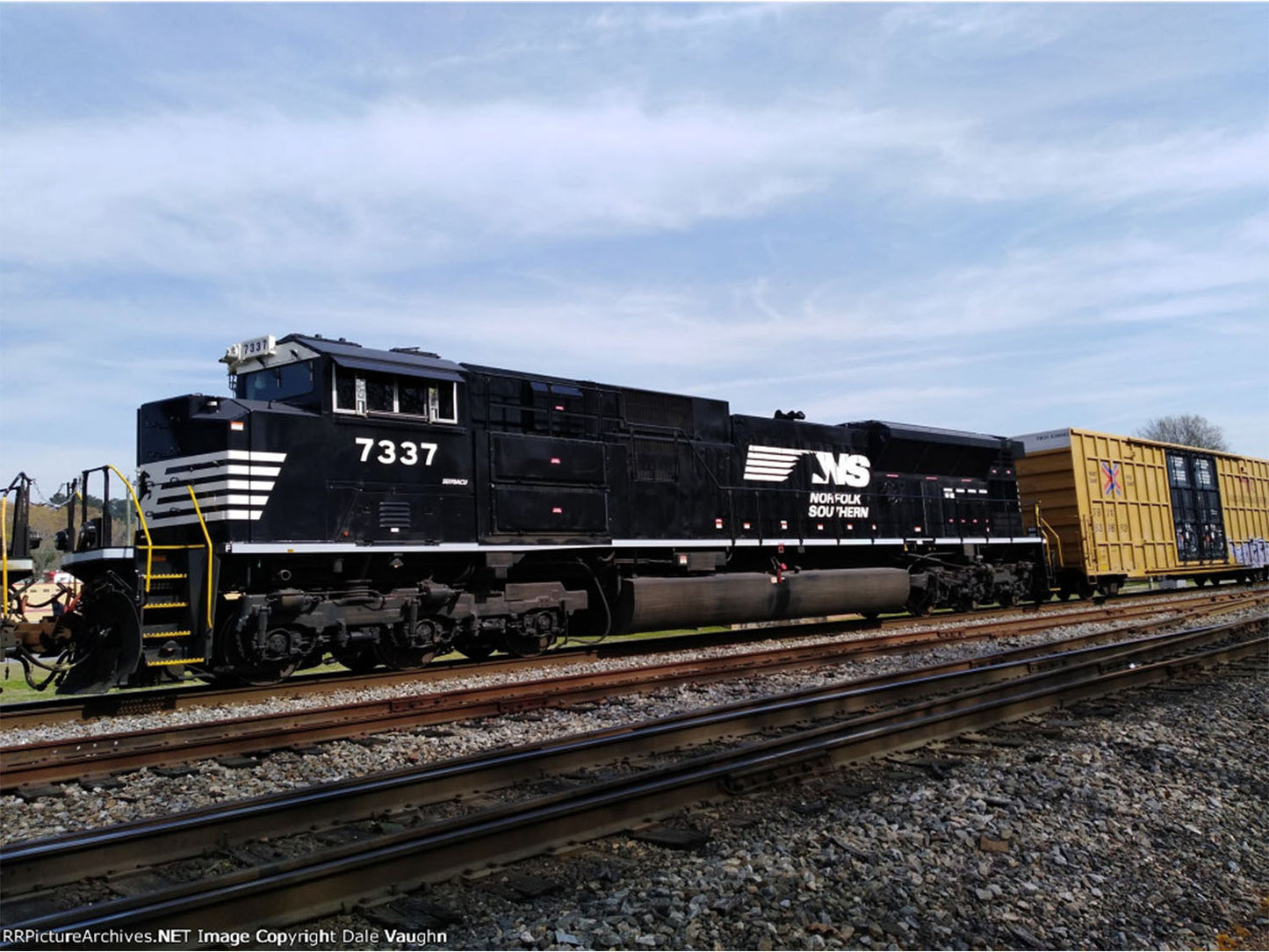 Kato SD70ACU Diesel NS 7337 K176-8561 N Gauge