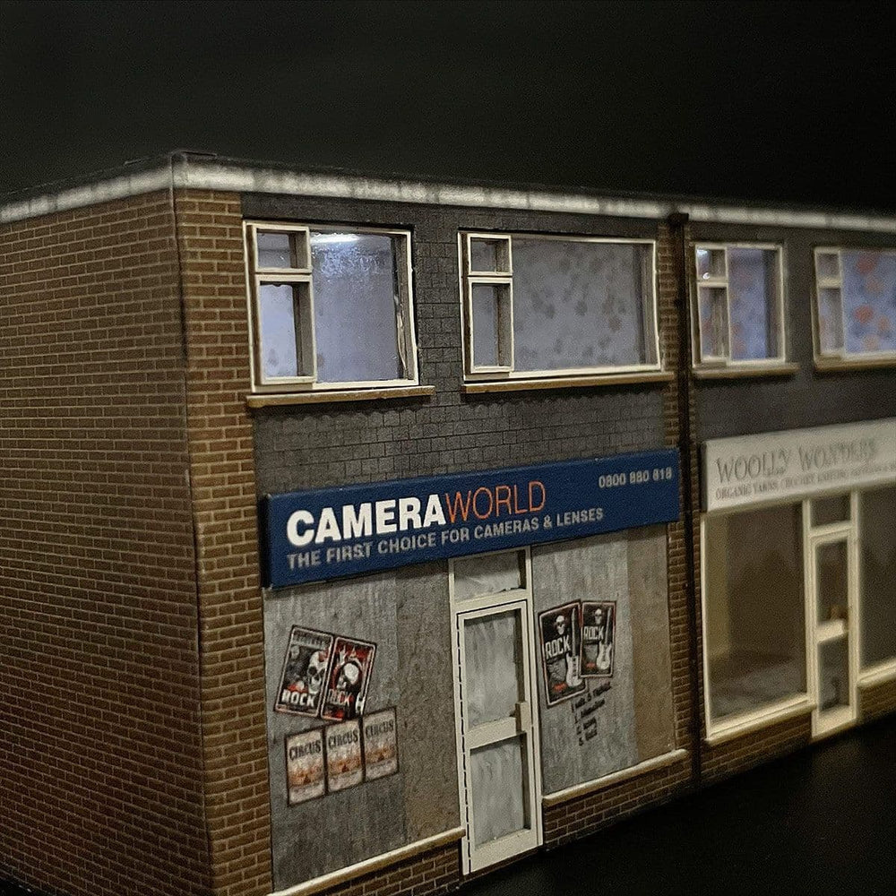 Scale Model Scenery KX089 Low-Relief 1970's Terraced Shops OO/HO Gauge
