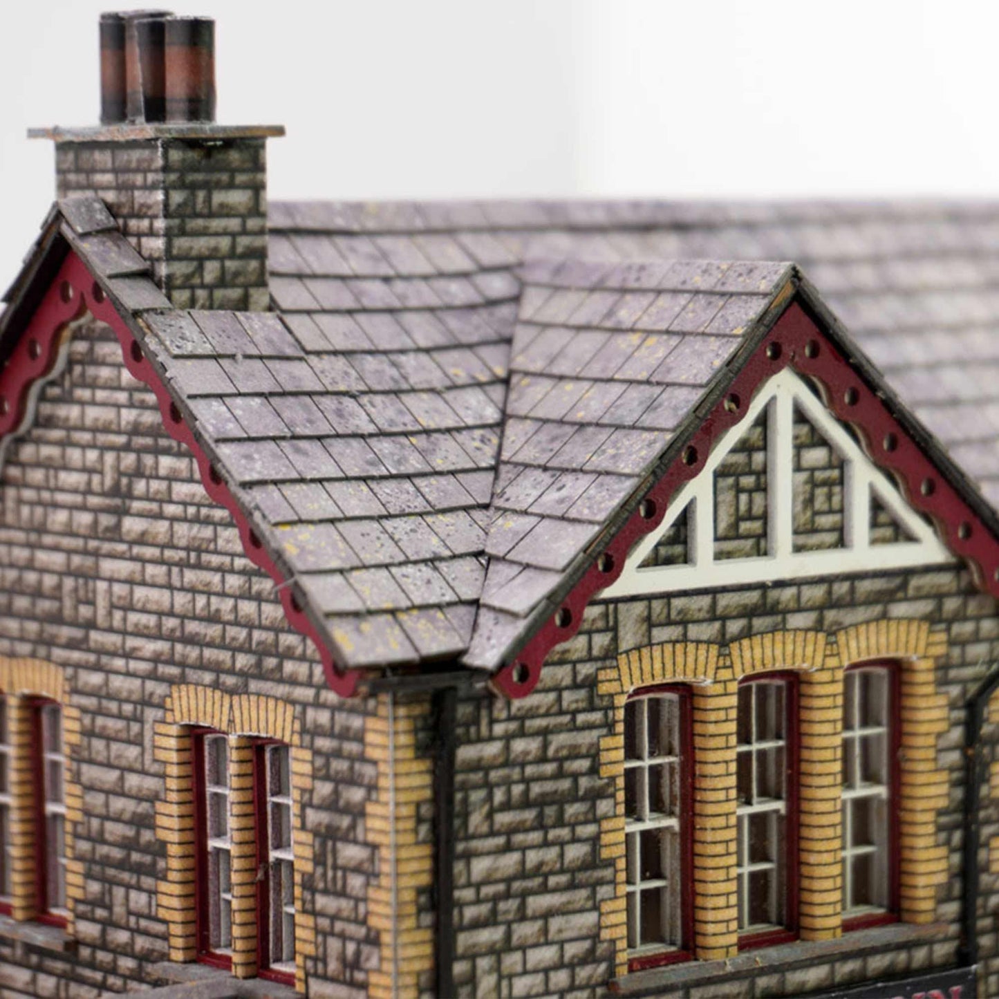 Scale Model Scenery KX120 Victorian Ale House/Country Pub OO/HO Gauge