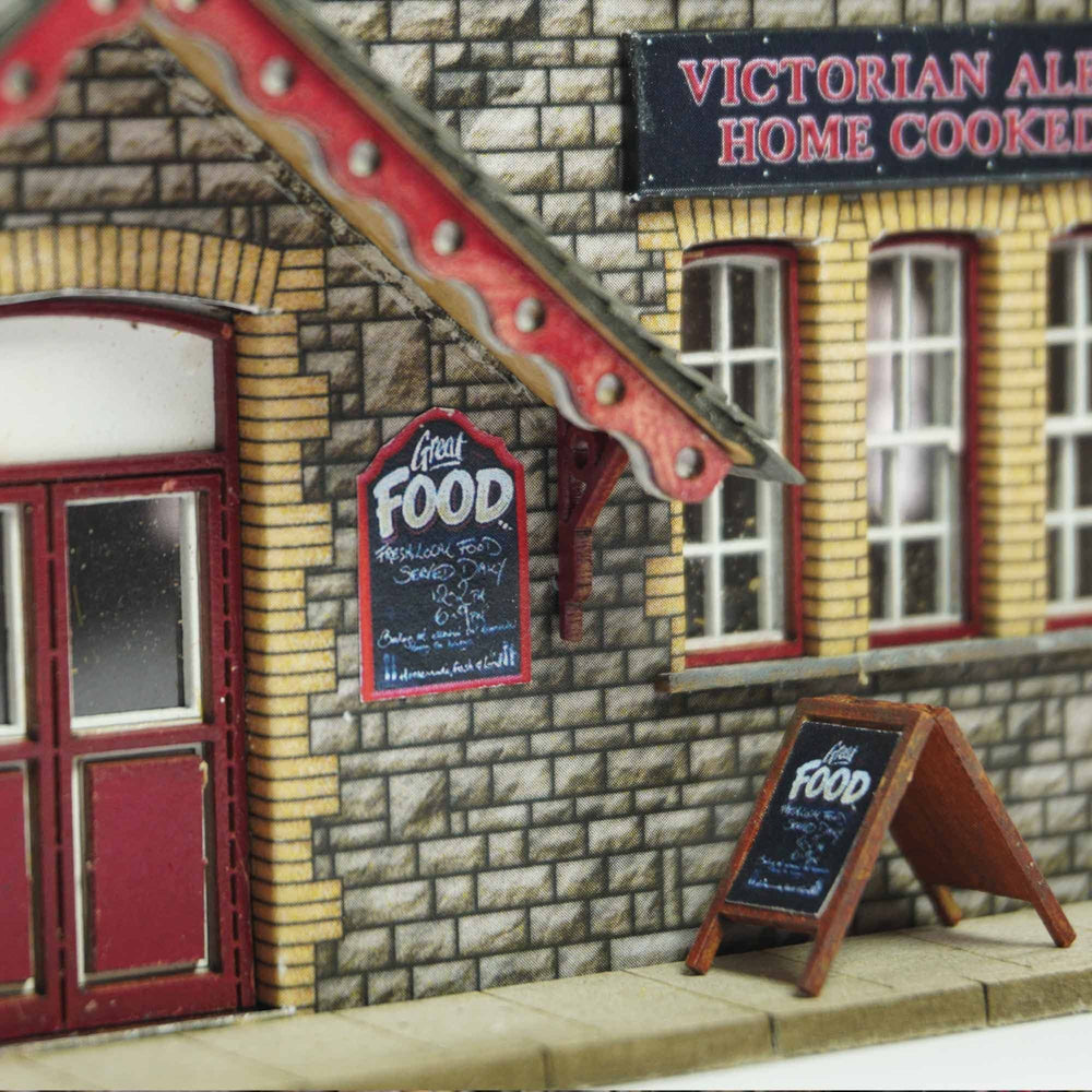 Scale Model Scenery KX120 Victorian Ale House/Country Pub OO/HO Gauge