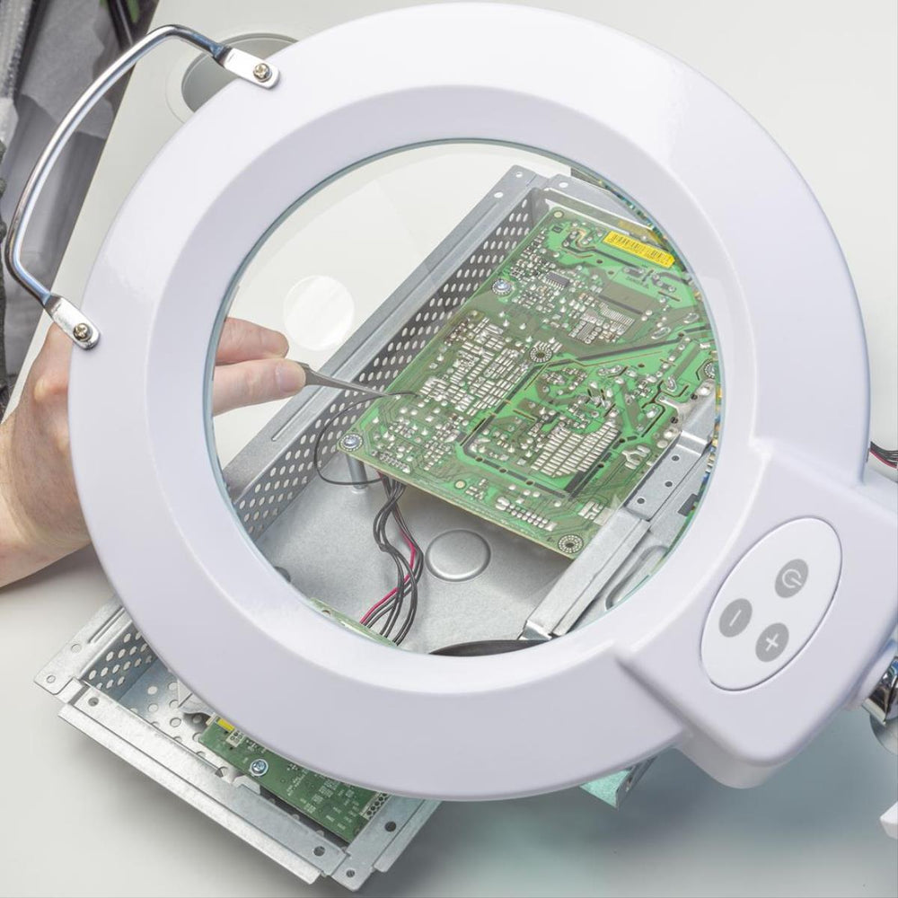 Lightcraft Pro 7'' Magnifier LED Lamp with Dimmer LC8072LED