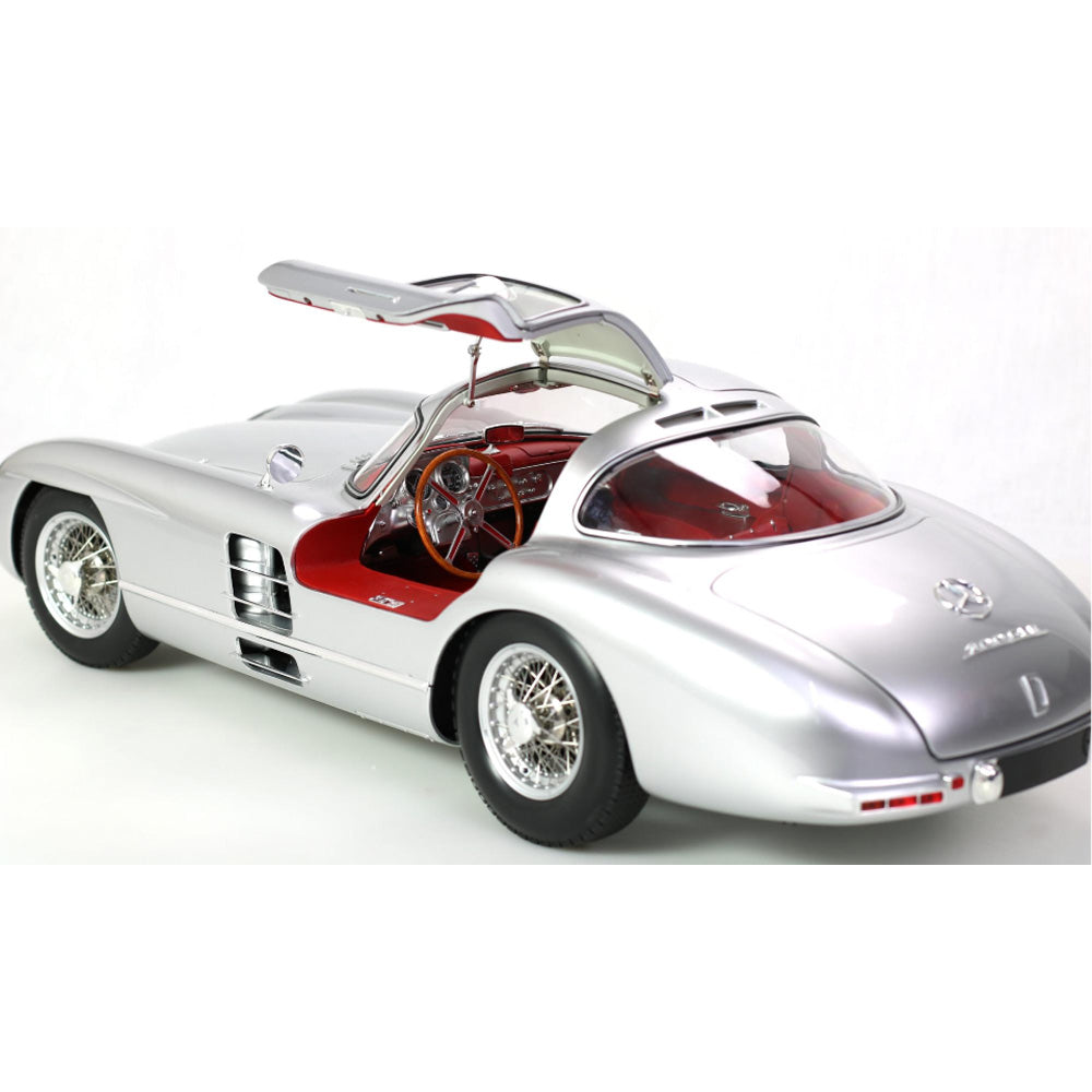 LeGrand Mercedes Benz 300 SLR Uhlenhaut Couple 'The Red' 1:8 Diecast Model Kit