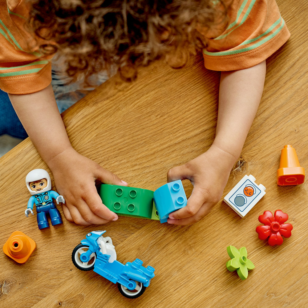 LEGO DUPLO Town 10471 Blue Police Motorcycle Age 2+ 11pcs