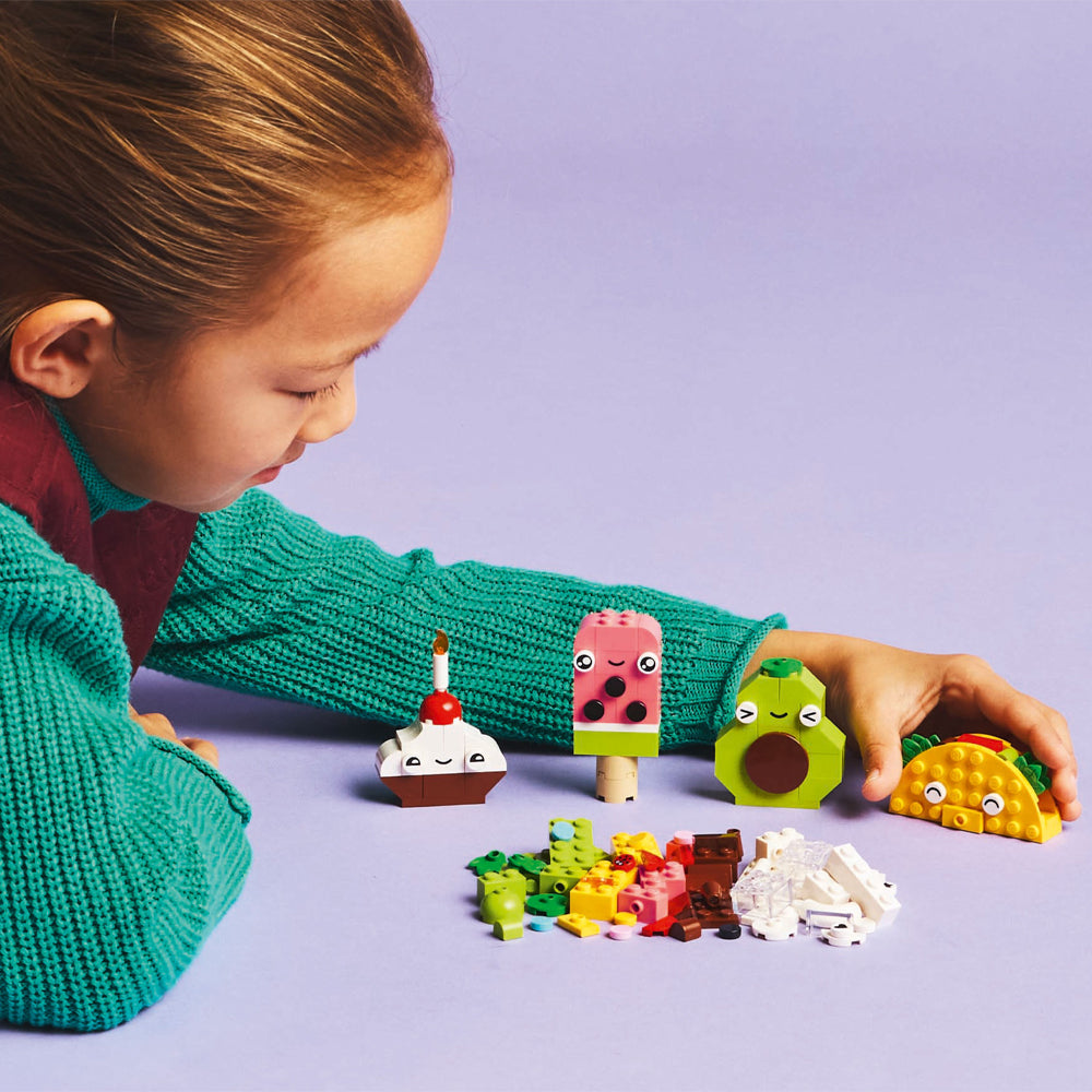 LEGO Classic 11039 Creative Food Friends Age 4+ 150pcs