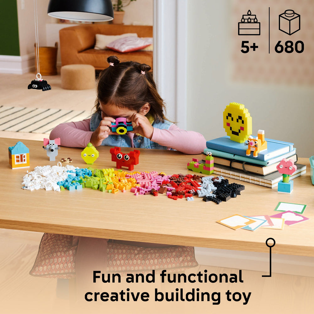 LEGO Classic 11042 Creative Happy Box Age 5+ 680pcs