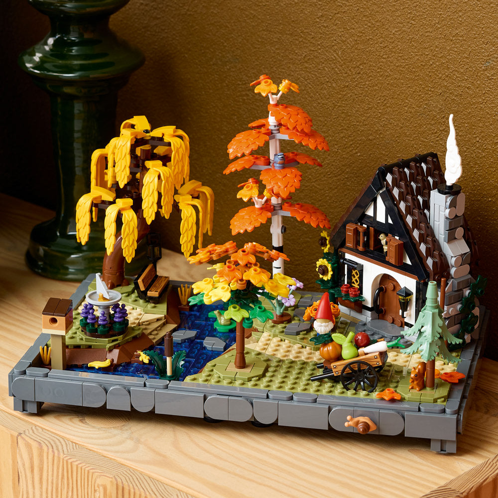 LEGO Icons 11372 Autumn Cottage Garden Age 18+ 1102pcs