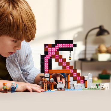 LEGO Minecraft 21277 The Pickaxe Mine Age 8+ 530pcs