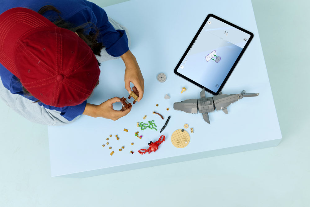 LEGO Creator 31381 Fierce Shark with a Treasure Chest Age 8+ 379pcs