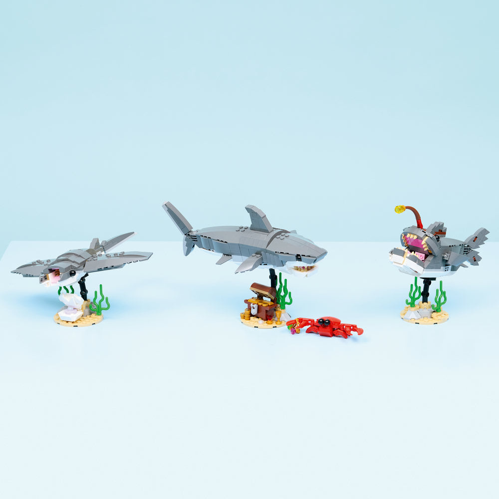 LEGO Creator 31381 Fierce Shark with a Treasure Chest Age 8+ 379pcs