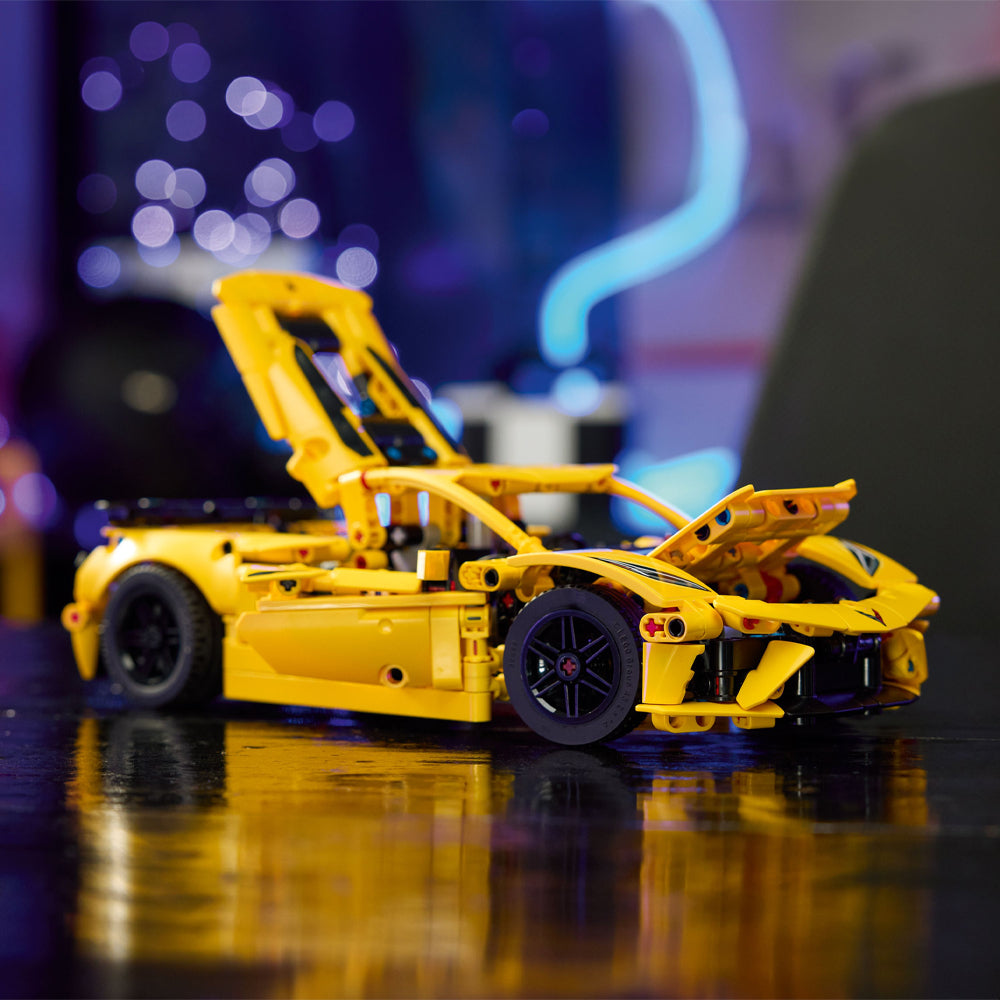 LEGO Technic 42205 Chevrolet Corvette Stingray Age 9+ 732pcs